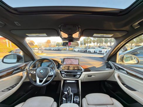 Used 2021 BMW X3 xDrive30e w/ Premium Package image 2