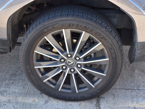 Used 2024 Lexus GX 550 image 11