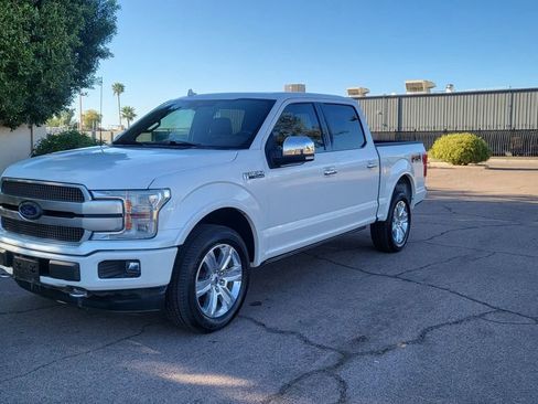 Used 2019 Ford F150 Platinum w/ Equipment Group 701A Luxury image 4