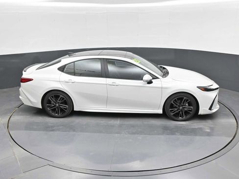 Used 2025 Toyota Camry XSE image 24