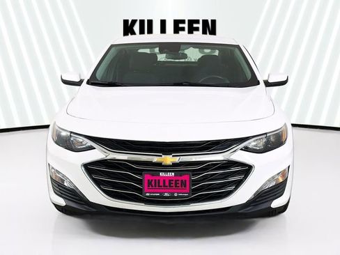Used 2024 Chevrolet Malibu LT FWD image 2
