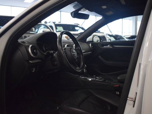 Used 2017 Audi A3 e-tron Premium FWD image 36