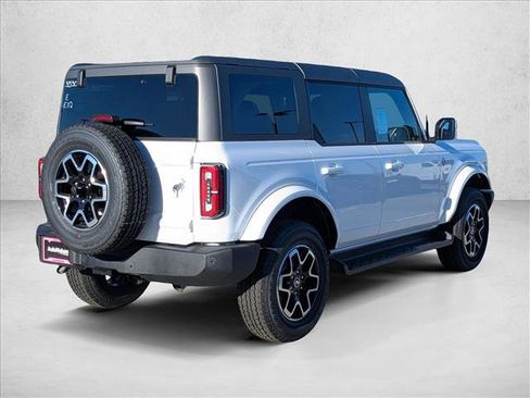 New 2025 Ford Bronco Outer Banks image 2