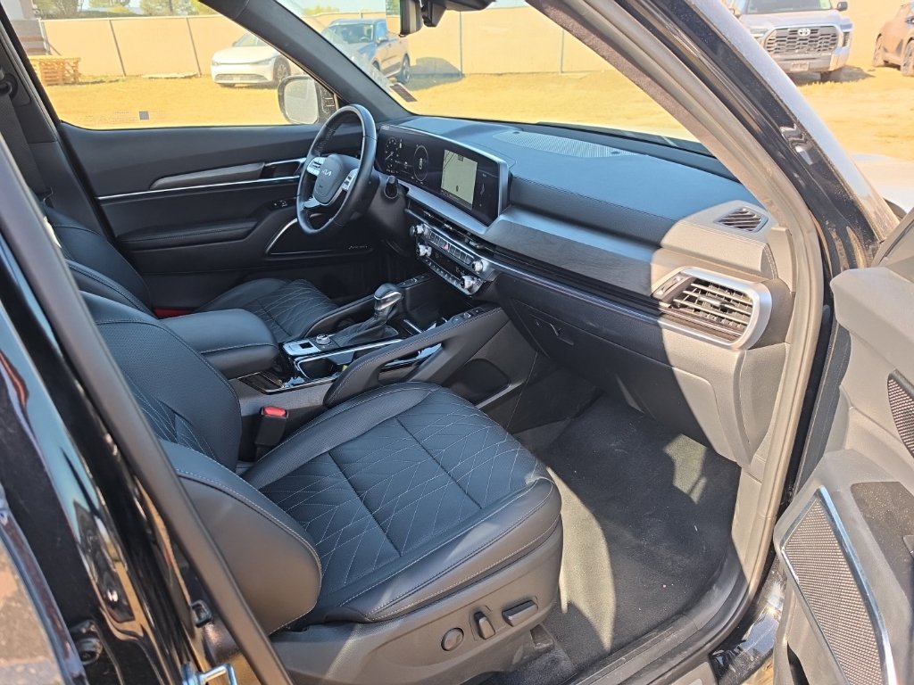 Certified 2025 Kia Telluride SX Prestige X-Pro AWD/4WD image 25