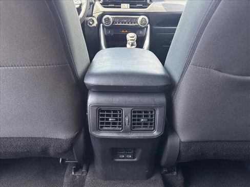 Certified 2025 Toyota RAV4 XLE FWD image 18