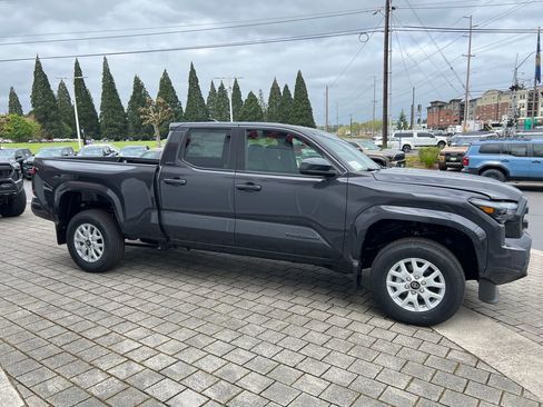 New 2026 Toyota Tacoma SR5 AWD/4WD image 6