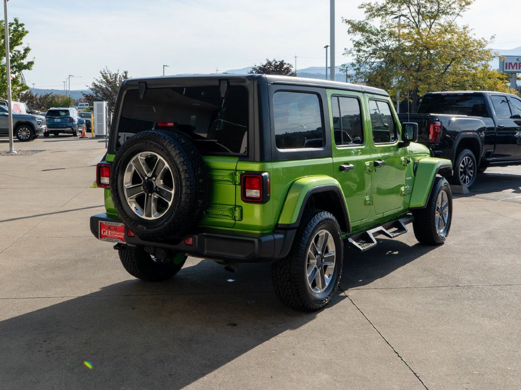 Used 2018 Jeep Wrangler Unlimited Sahara AWD/4WD image 7