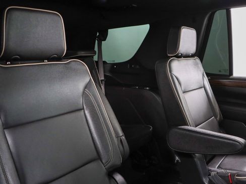 Used 2023 Chevrolet Tahoe Premier w/ Texas Edition image 32