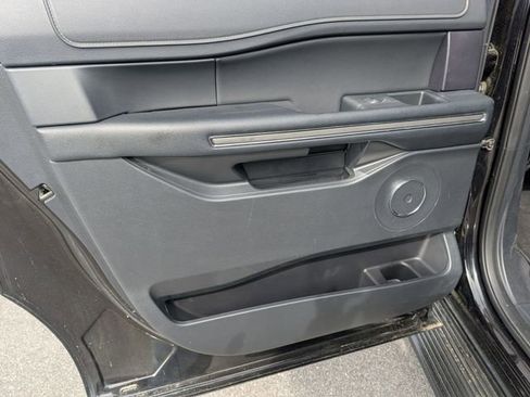 Used 2024 Ford Expedition Max XLT image 31