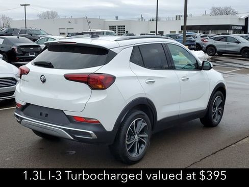 Used 2021 Buick Encore GX Essence image 3