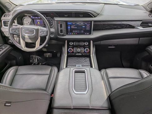 Used 2021 GMC Yukon Denali RWD image 18