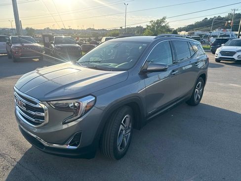 Used 2021 GMC Terrain SLT w/ Infotainment Package II FWD image 5