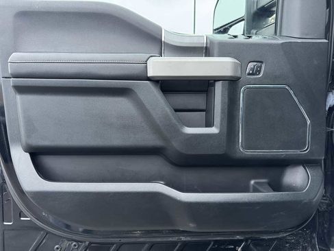 Used 2017 Ford F150 Lariat w/ Equipment Group 502A Luxury image 28