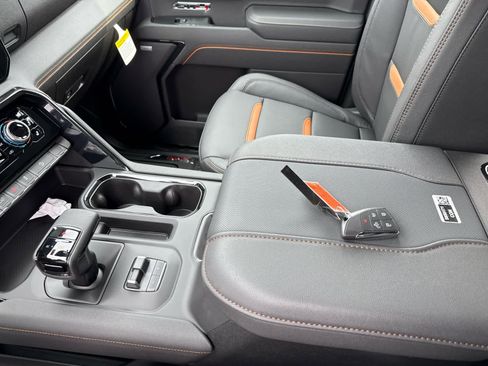 New 2026 GMC Sierra 1500 AT4 w/ Technology Package AWD/4WD image 20