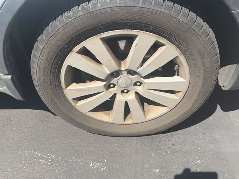 Used 2014 Subaru Tribeca Limited AWD/4WD image 3