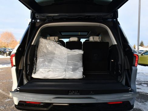 New 2025 Lincoln Navigator Reserve image 21