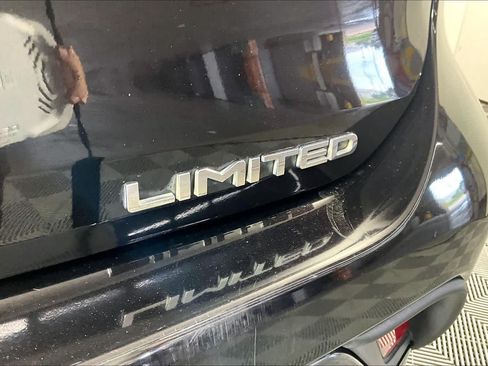 Used 2020 Toyota Highlander Limited FWD image 10