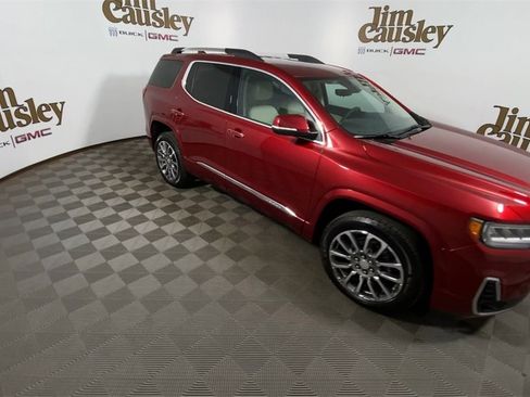 Used 2023 GMC Acadia Denali w/ Denali Technology Package image 2
