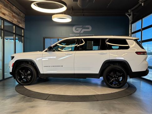 Used 2023 Jeep Grand Cherokee L Laredo AWD/4WD image 48