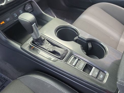 Used 2025 Honda Civic Sport image 13