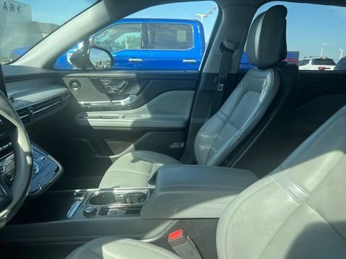 Used 2020 Lincoln Corsair Reserve w/ Elements Package FWD image 9