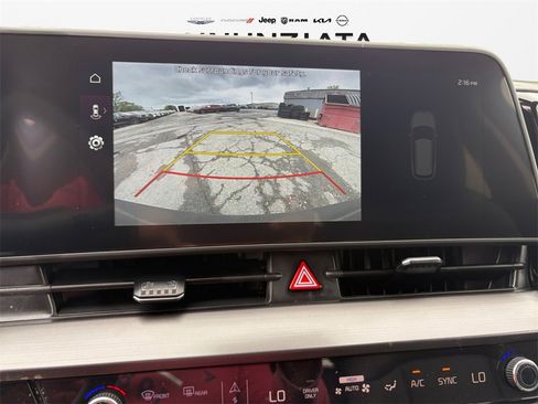 New 2025 Kia Sportage EX image 13