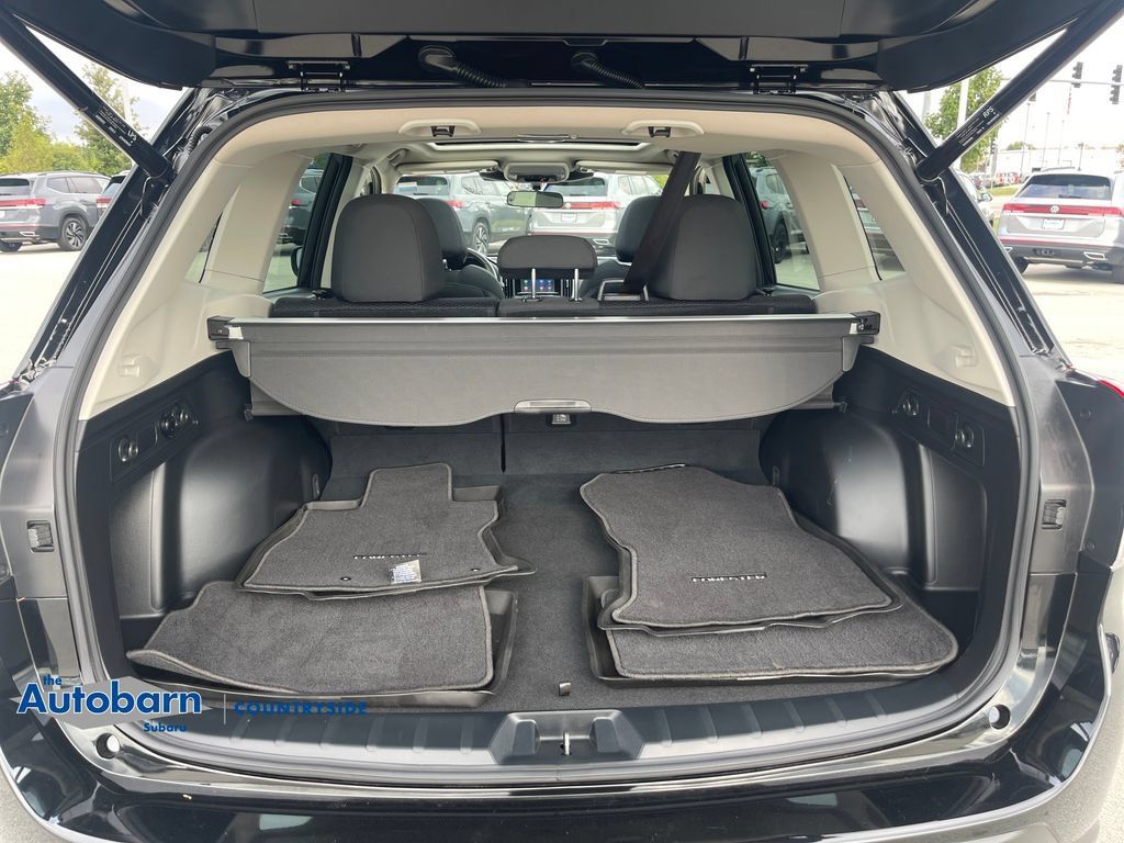 Used 2023 Subaru Forester Premium AWD/4WD image 23