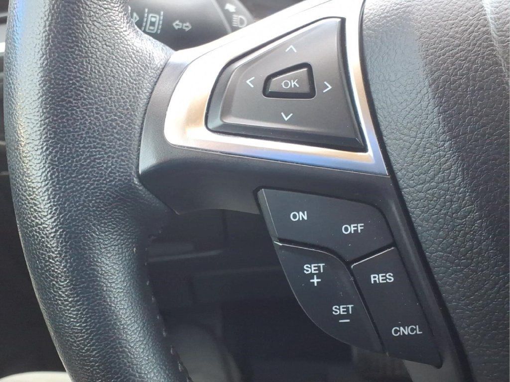 Used 2023 Ford Edge Titanium AWD/4WD image 23