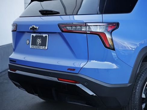 Used 2025 Chevrolet Equinox RS image 8