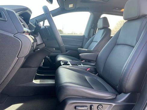 Certified 2024 Honda Odyssey Sport image 25