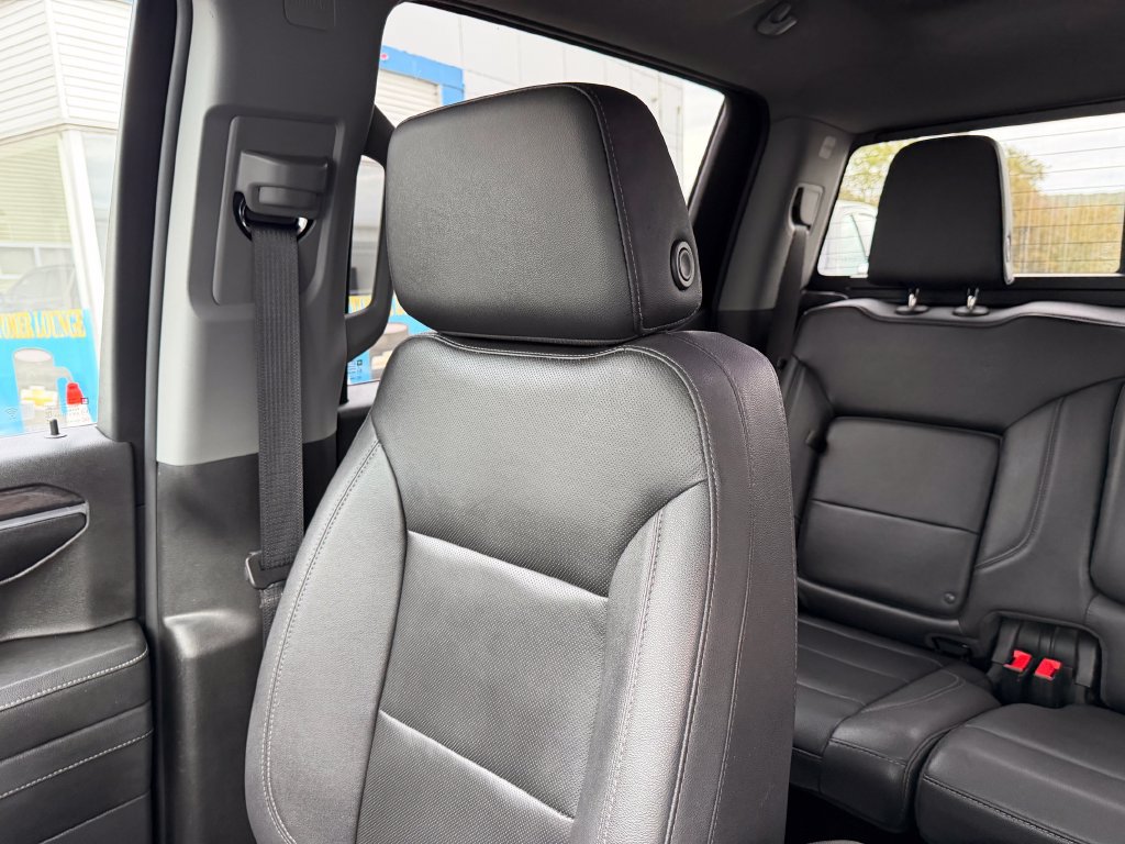 Used 2023 Chevrolet Silverado 1500 LTZ AWD/4WD image 22