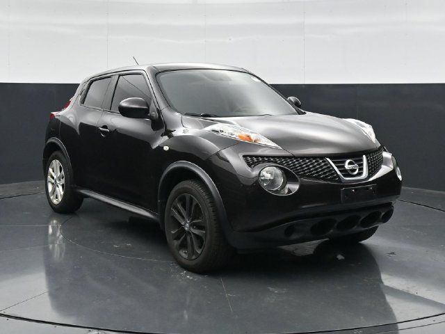 Used 2014 Nissan Juke S FWD image 4