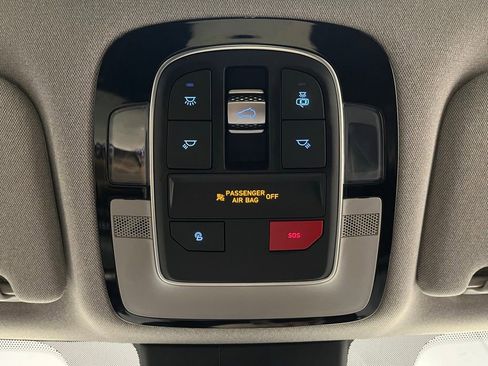 Used 2023 Hyundai Santa Fe Limited AWD/4WD image 9
