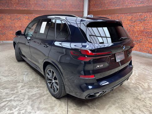 Certified 2024 BMW X5 xDrive40i w/ M Sport Package AWD/4WD image 2