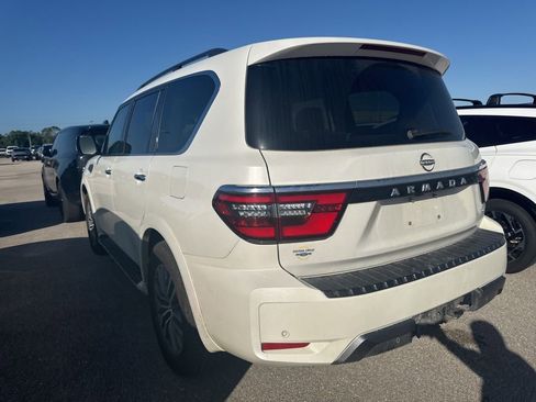 Used 2023 Nissan Armada SL image 6