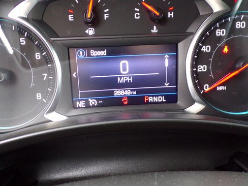 Used 2024 Chevrolet Equinox LT w/ LPO, Floor Liner Package image 9