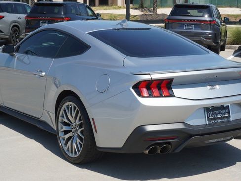 Used 2024 Ford Mustang GT Premium RWD image 8
