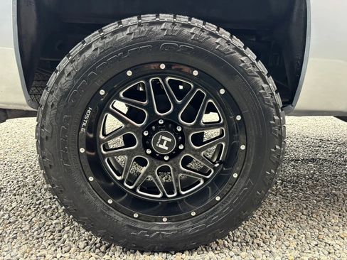 Used 2013 Chevrolet Silverado 1500 LT w/ Interior Plus Package AWD/4WD image 7