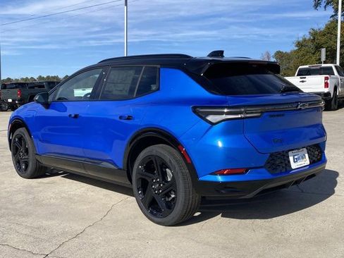 New 2026 Chevrolet Equinox EV RS image 3