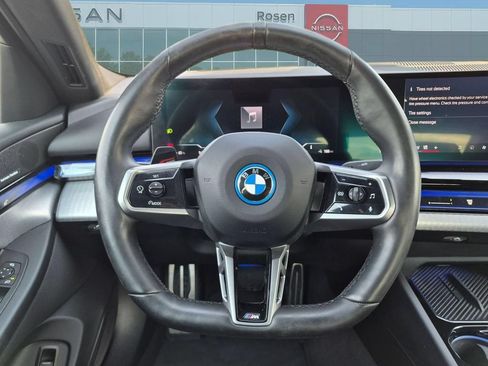 Used 2024 BMW i5 eDrive40i w/ M Sport Package RWD image 16