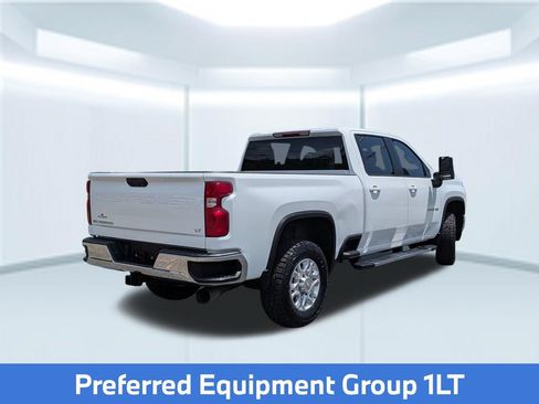 Used 2023 Chevrolet Silverado 2500 LT w/ Convenience Package AWD/4WD image 5