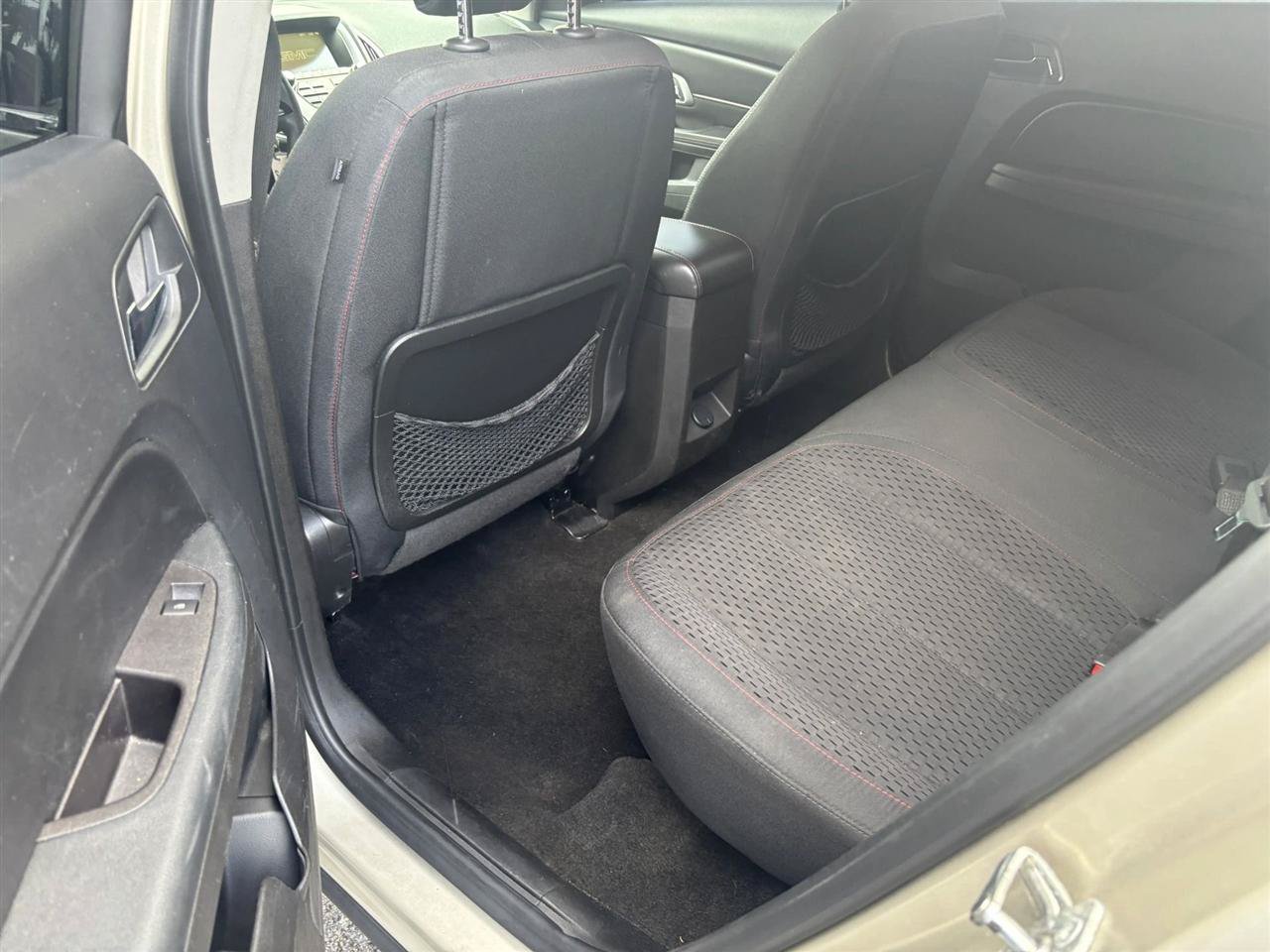 Used 2015 GMC Terrain SLE FWD image 11