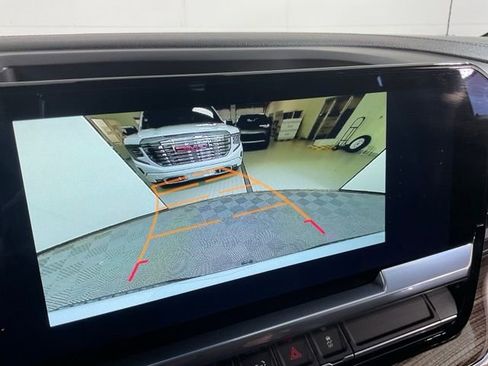 Used 2022 Chevrolet Silverado 1500 LT image 12