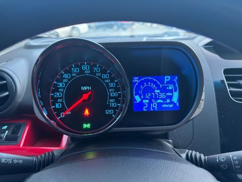 Used 2014 Chevrolet Spark LT image 15