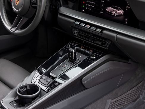 Certified 2022 Porsche 911 Carrera image 46