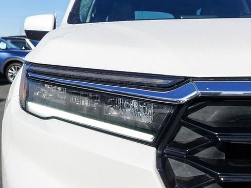 Used 2024 Honda Pilot Touring image 5