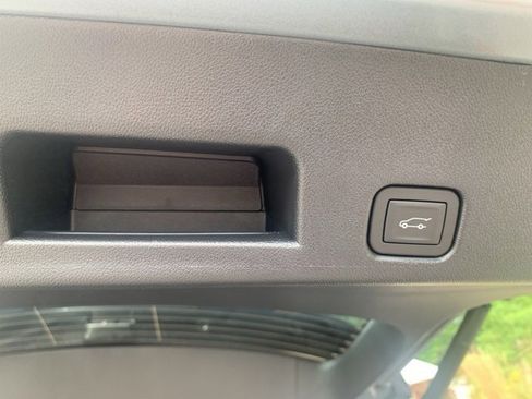 New 2026 GMC Acadia Elevation image 10