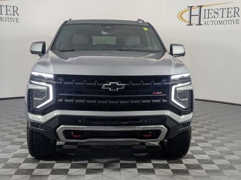 Certified 2025 Chevrolet Suburban Z71 image 3