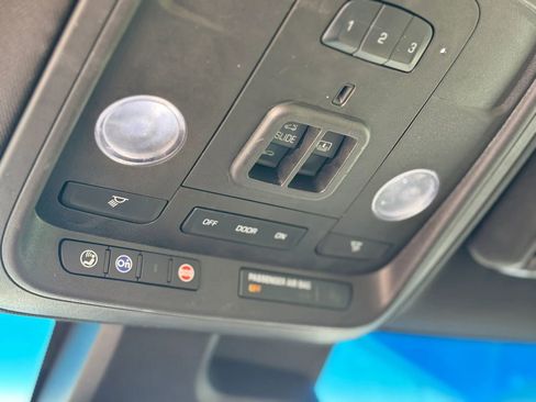 Used 2017 Cadillac CTS Luxury image 39