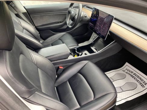 Used 2018 Tesla Model 3 image 7